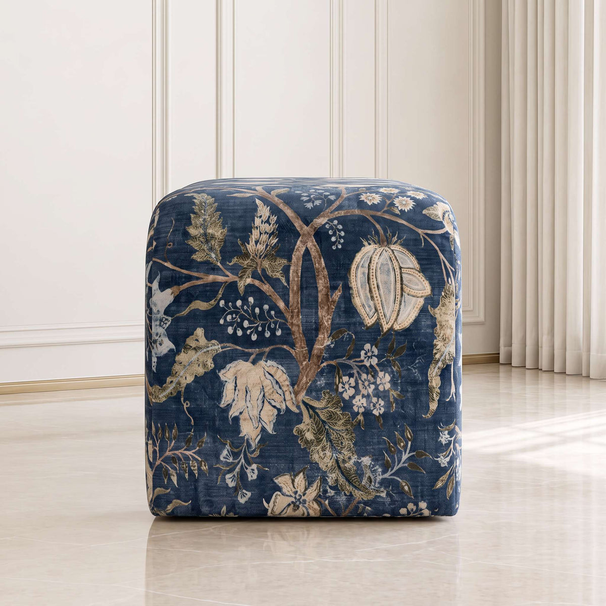 Doloris Upholstered Bench
