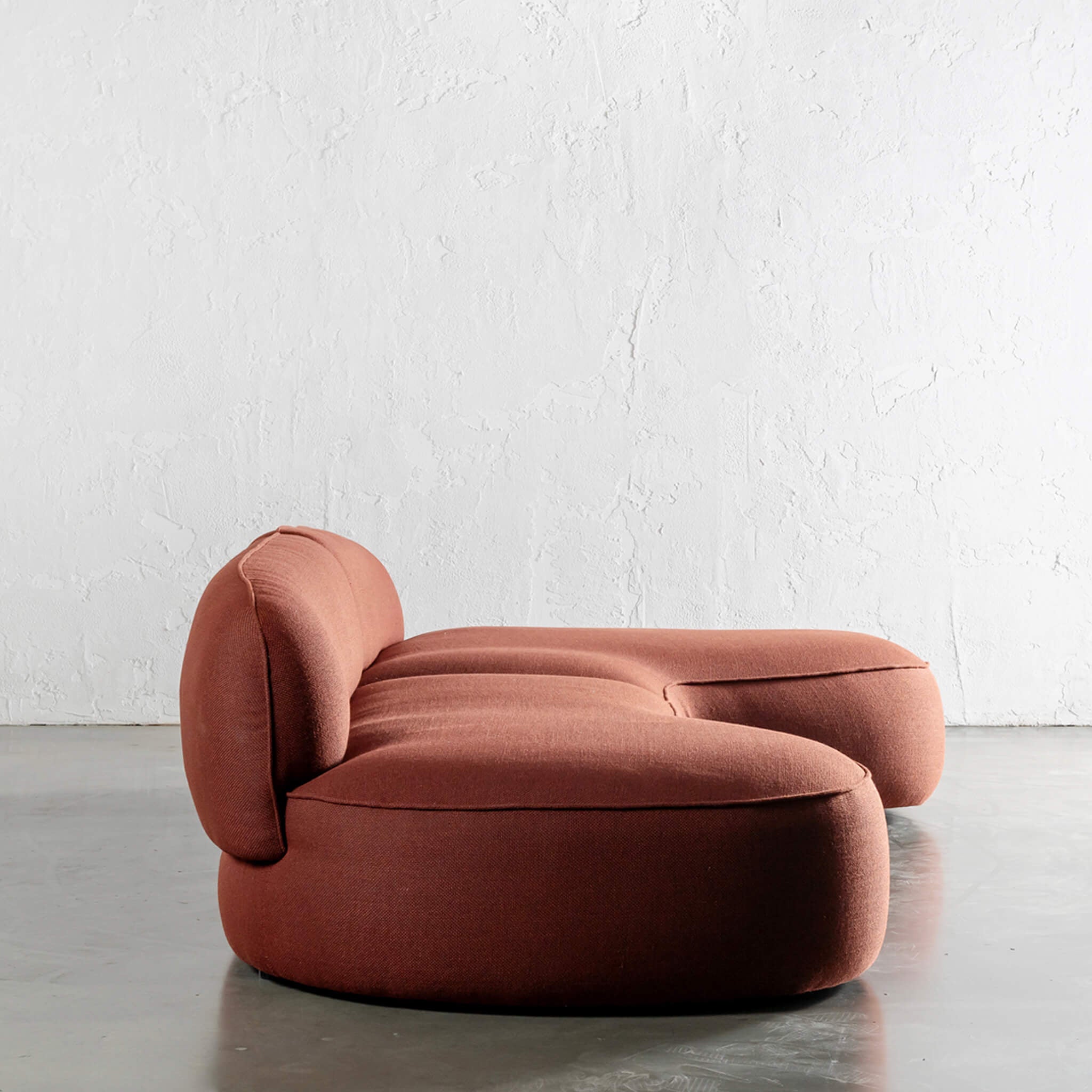 Damon Sofa Set – A Blend of Comfort & Style