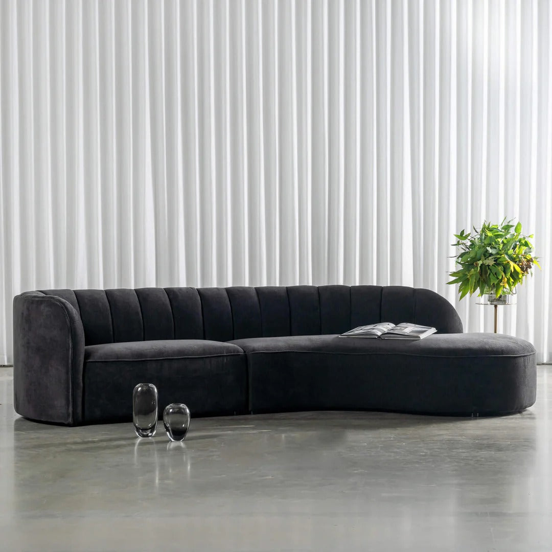 Aspen Couch – Modern Elegance for Stylish Interiors