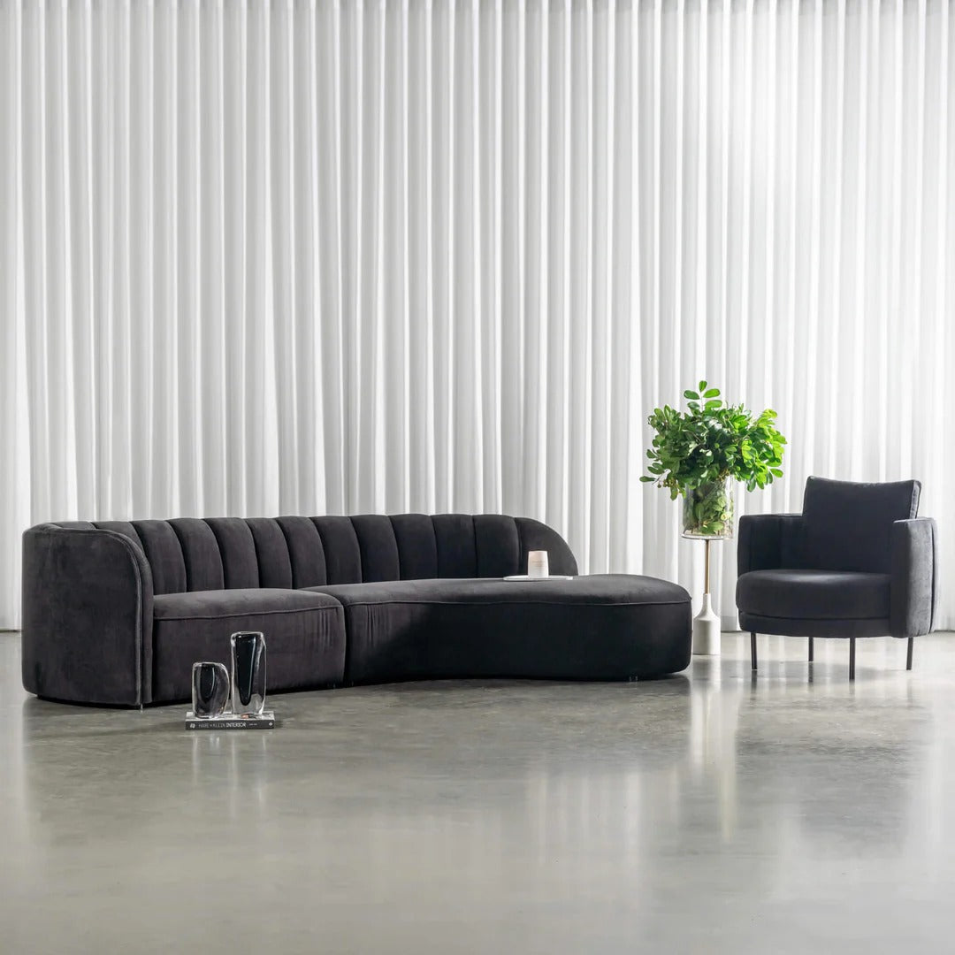 Aspen Couch – Modern Elegance for Stylish Interiors
