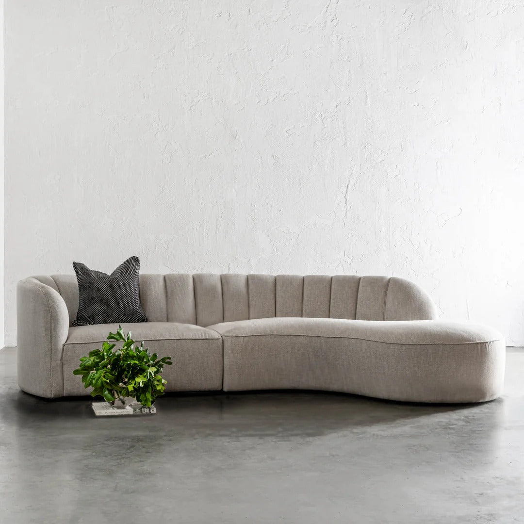 Aspen Couch – Modern Elegance for Stylish Interiors