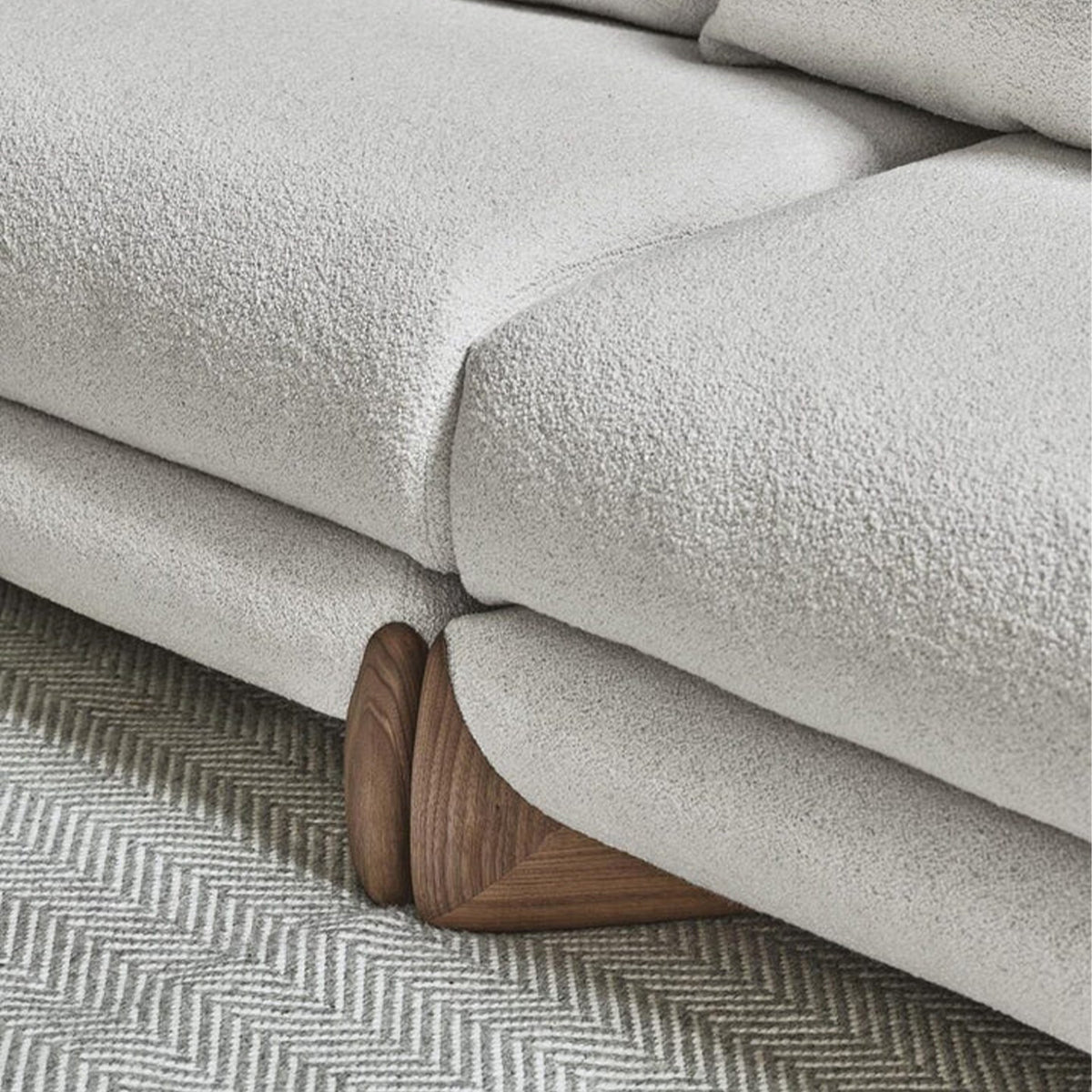 Harper Couch – Comfortable & Elegant for Modern Spaces