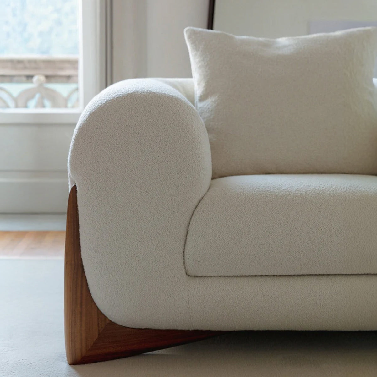 Harper Couch – Comfortable & Elegant for Modern Spaces