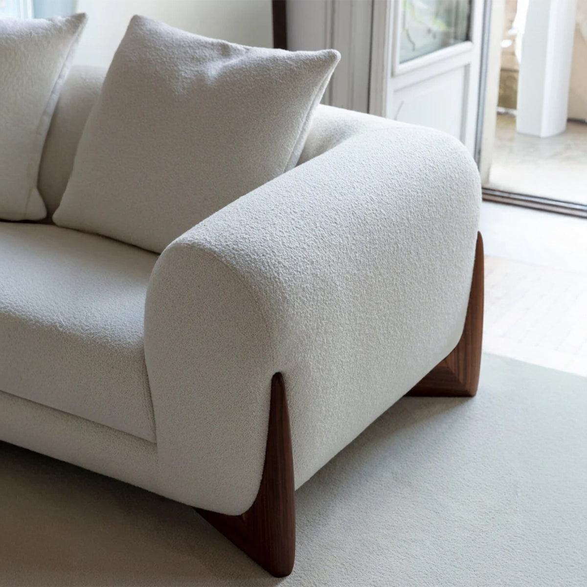 Harper Couch – Comfortable & Elegant for Modern Spaces