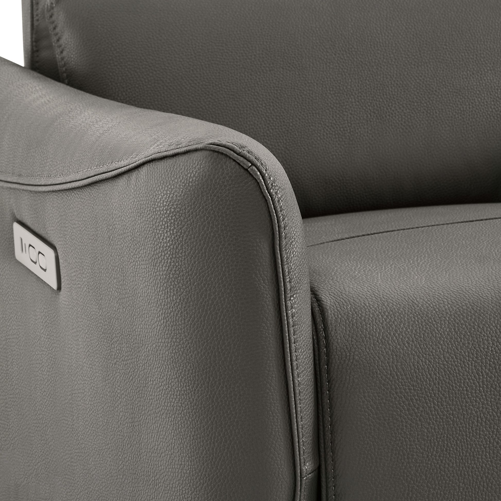 Morris Recliner – Minimalist Aesthetics, Maximum Ease