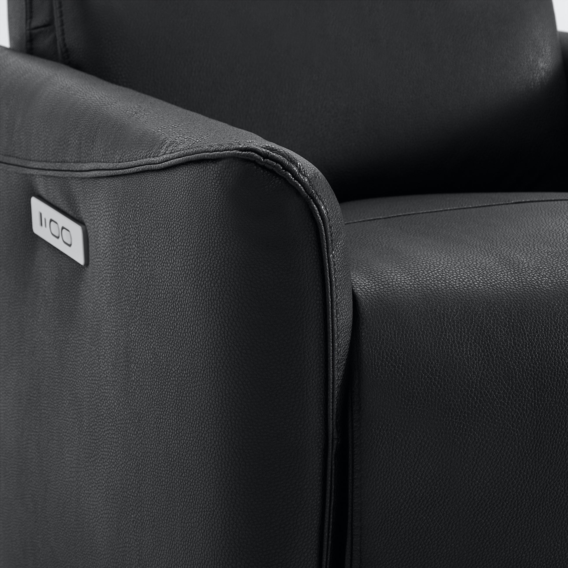 Morris Recliner – Minimalist Aesthetics, Maximum Ease