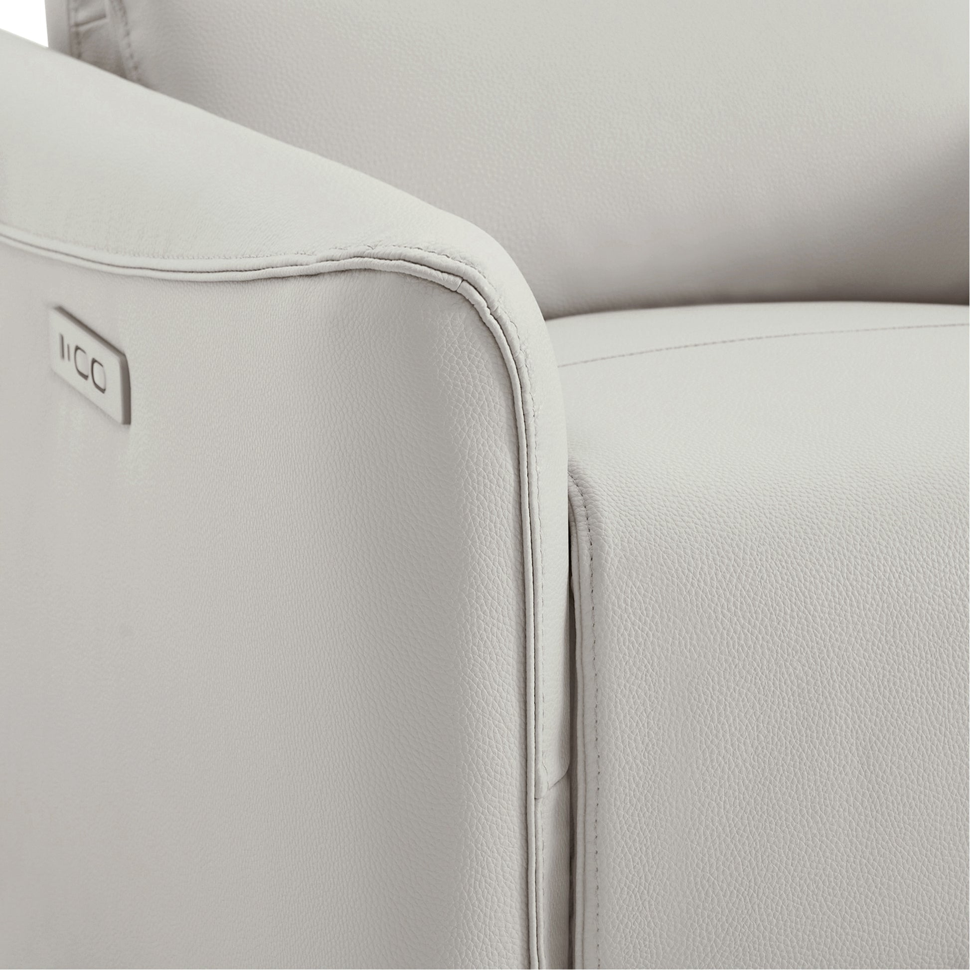 Morris Recliner – Minimalist Aesthetics, Maximum Ease