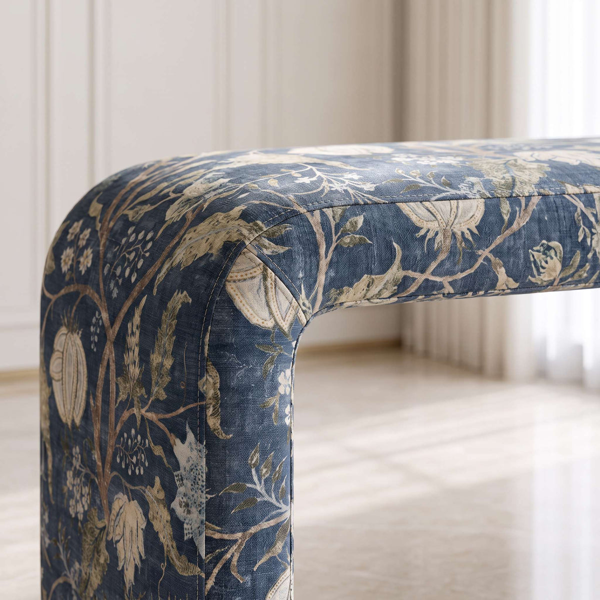 Doloris Upholstered Bench