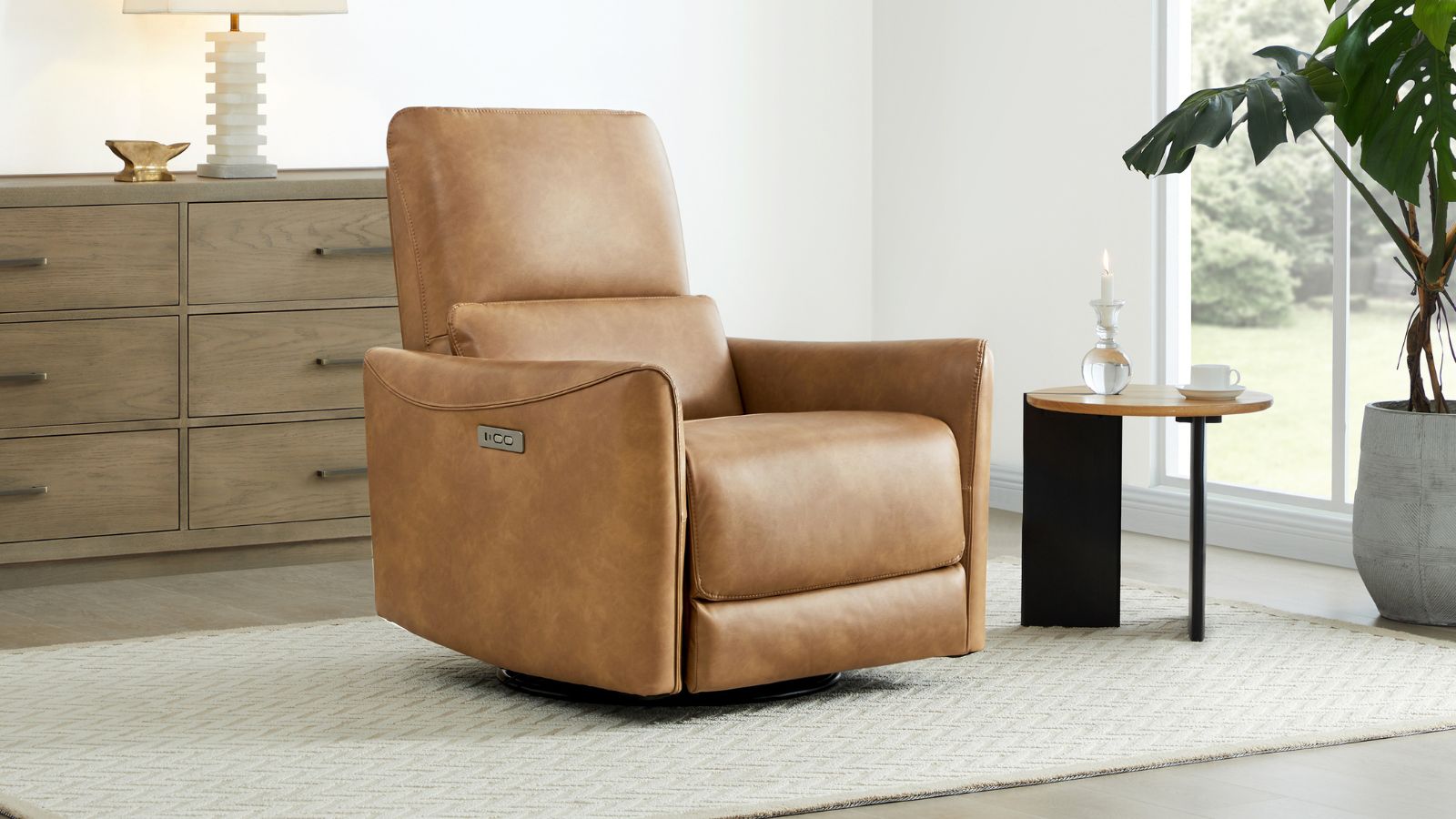 Morris Recliner – Minimalist Aesthetics, Maximum Ease